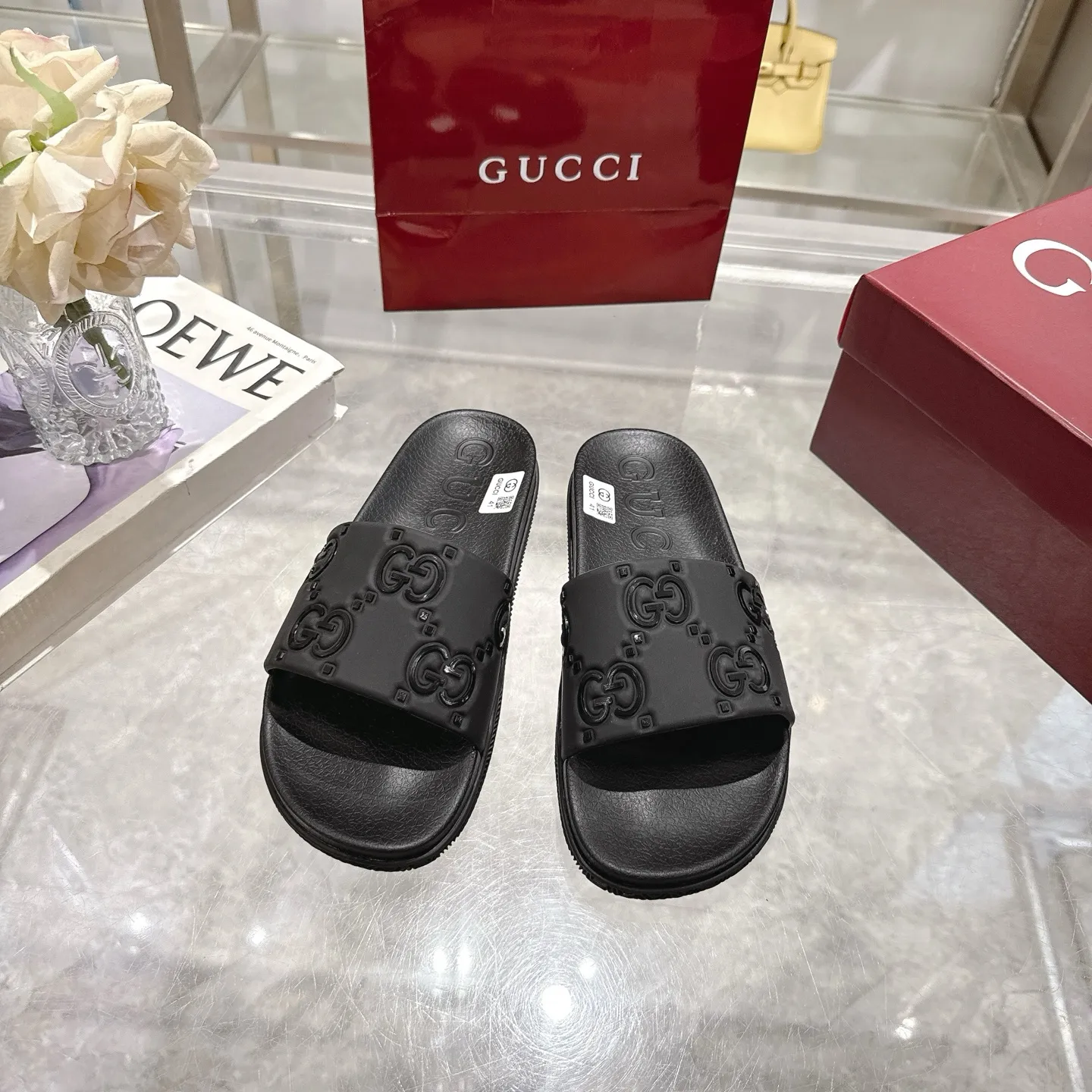 🅿️300💰 🌹Gucci official website Good Game slippers and sandals for men and women. In this special edition series, the acronym of the brand founder Guccio Gucci gives new meaning. In the gaming world, "GG" is a symbol of good sportsmanship and stands for "Good Game," which conveys the value system of the community. The modern acronym is a playful ode to the brand’s origins in the world of sports and leisure, illustrating how Gucci’s heritage continues to evolve. The parting greeting expresses the Gucci Good Game motto as the brand moves into new worlds, creating centers of play, self-expression, talent, freedom and individuality. Made with a rubber upper, these slippers are embellished with the collection's signature logo.  Rubber upper, unisex, G logo embossed, molded footbed, rubber sole, flat, made in Italy, sizes 36 to 46